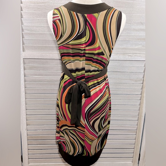 IZ BYER Retro 60's/70's Style Sleeveless Dress with Wavy Pattern-Large - Picture 4 of 4